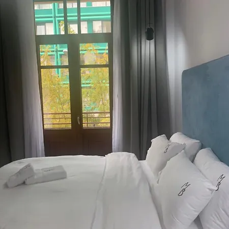 The Maroon Bottle Luxury Апарт-отель 4*
