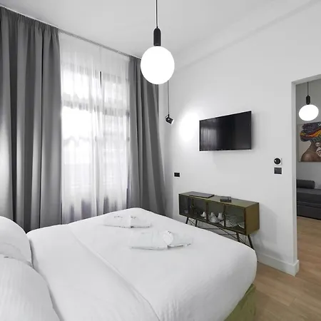 Апарт-отель The Maroon Bottle Luxury 4*