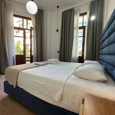 Апарт-отель The Maroon Bottle Luxury 4*