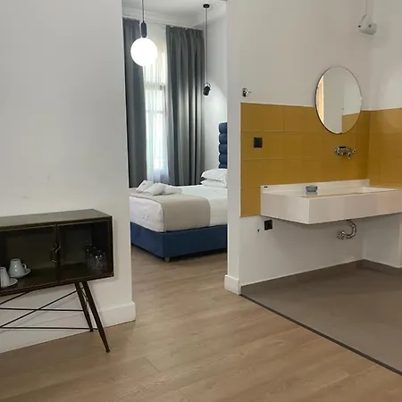 The Maroon Bottle Luxury 4* Θεσσαλονίκη